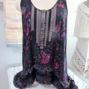 $5.00 item !!!!   Free People Top High Low